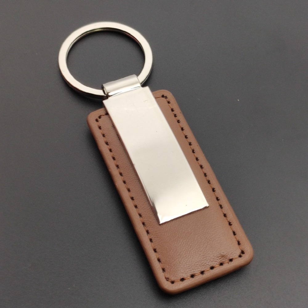 Porte-clés en cuir avec plaque - Men Accessories All avis et prix
